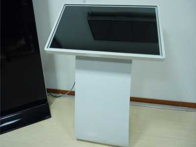 多媒體教學一體機、超市導購機與觸摸一體機 產品展示與多場景應用全景